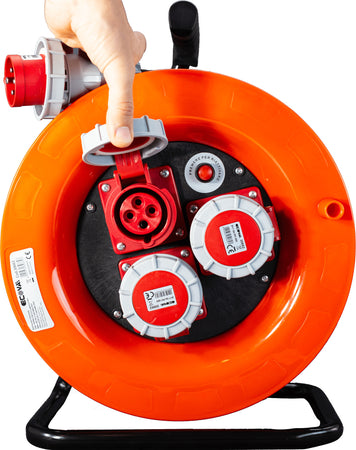 Avvolgicavo industriale IP67 - 3 prese CEE 4 POLI 16A - 30 metri 400V - Cavo in Neoprene H07rn-f