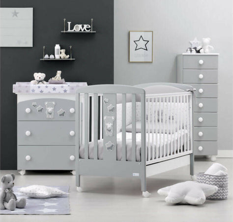 Azzurra Design Lettino Neonati Nice + Fasciatoio Bagnetto Vaschetta Anatomica + Completo Lettino Piumone + Lenzuolo + Materasso Casa e cucina/Arredamento/Cameretta bambini/Lettini per neonati e bambini/Lettini con sbarre Mondo Bimbo - Bagnara Calabra, Commerciovirtuoso.it