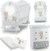 Azzurra Design Love Me Con Oblò Lettino Neonati + Fasciatoio Bagnetto Vaschetta Anatomica + Completo Lettino Piumone + Lenzuolo+ Materasso In Omaggio Casa e cucina/Arredamento/Cameretta bambini/Lettini per neonati e bambini/Lettini con sbarre Mondo Bimbo - Bagnara Calabra, Commerciovirtuoso.it
