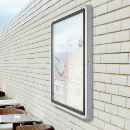 Bacheca per esterni - fondo magnetico bianco - 6 fogli A4 - orizzontale - Nobo Cancelleria e prodotti per ufficio/Archivio ufficio e accessori per scrivania/Lavagne e bacheche/Bacheche multifunzione Eurocartuccia - Pavullo, Commerciovirtuoso.it