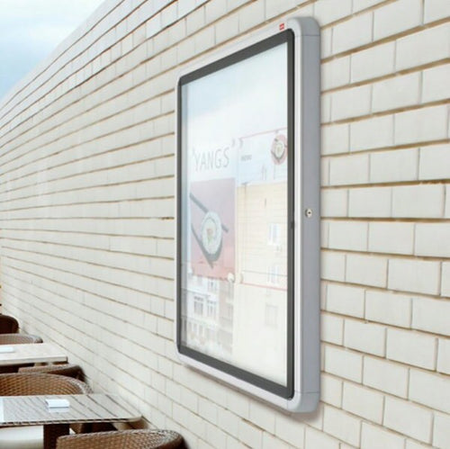 Bacheca per esterni - fondo magnetico bianco - 6 fogli A4 - orizzontale - Nobo Cancelleria e prodotti per ufficio/Archivio ufficio e accessori per scrivania/Lavagne e bacheche/Bacheche multifunzione Eurocartuccia - Pavullo, Commerciovirtuoso.it