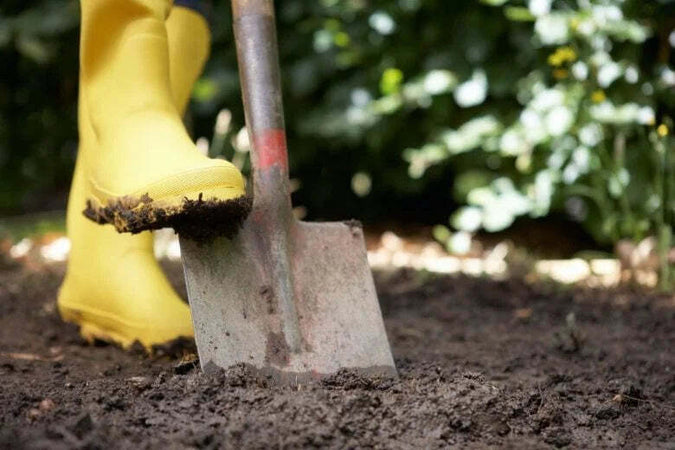 Badile quadro da giardino rinforzato con manico a D in fibra di vetro Fai da te/Utensili elettrici e a mano/Attrezzi da giardinaggio/Vanghe e pale La Zappa - Altamura, Commerciovirtuoso.it