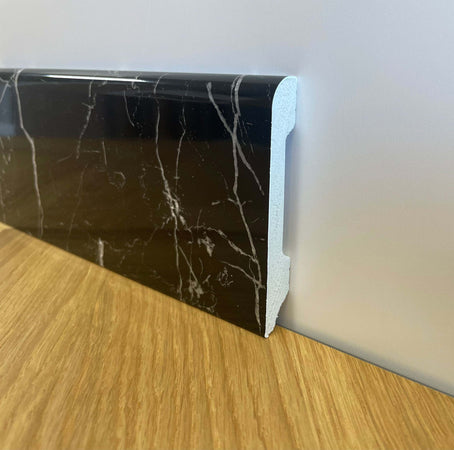 Bancale-da-104ml-di-Battiscopa-BC-Lucido-NERO-MARQUINA-85x14x2000mm-in-POLIMERI