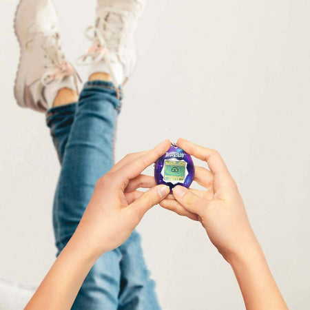 Bandai Tamagotchi Tamagotchi Original Animale Elettronico Virtuale Con Schermo, 3 Pulsanti E Giochi