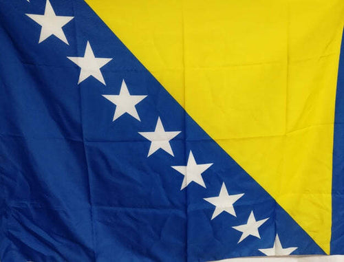 Bandiera Bosniaca Ed Herzegovina Bandiera 100 X 150cm Bosnia And Herzegovina 3-2 | Bosnia And Herzegovina | Bandiera Paesaggio | Sport e tempo libero/Fan Shop/Patio prato e giardino/Bandiere per esterno Il Distintivo - Pesaro, Commerciovirtuoso.it