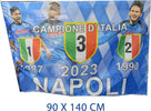 Bandiera Forza Napoli 3 Scudetto Osimhen Simeone Kvaratskhelia Campione 90x140cm Sport e tempo libero/Fan Shop/Calcio/Bandiere e gagliardetti Trade Shop italia - Napoli, Commerciovirtuoso.it