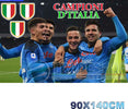 Bandiera Napoli Festa 3 Terzo Scudetto Campioni D'italia Con Calciatori 90x140cm Sport e tempo libero/Fan Shop/Calcio/Bandiere e gagliardetti Trade Shop italia - Napoli, Commerciovirtuoso.it