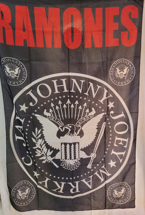 Bandiera Ramones Verticale Cm 100 X 150 Uso Esterno E Interrno Sport e tempo libero/Fan Shop/Articoli per la casa/Quadro/Stampe e poster Il Distintivo - Pesaro, Commerciovirtuoso.it