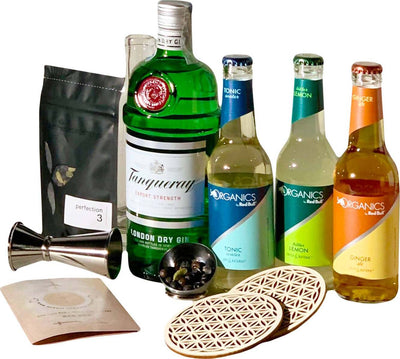Bar Box Gin Kit - 1Gin Tanqueray 0,70L +1Selection Spices By Organics +1Perfection 3 Organics by RedBull 250ml +1Bitter Lemon +1Ginger Ale +1Tonic Water + 1 Simply Cola Bar Kit Gin Opera 33 - Milano, Commerciovirtuoso.it