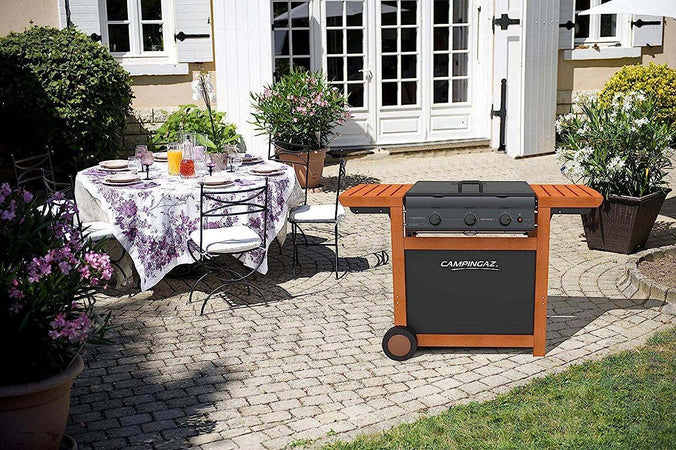 Barbecue a gas Adelaide 3 Woody dual gas 3 bruciatori potenza 14 KW Campingaz