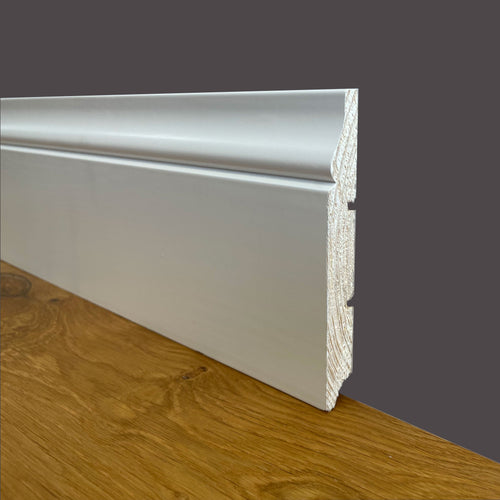 100ml di Battiscopa PREMIUM in legno MASSELLO mod.BAROCCO 120x16 laccato bianco - Eternal Parquet