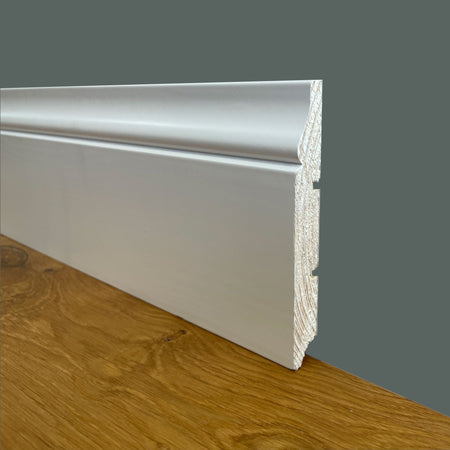 100ml di Battiscopa PREMIUM in legno MASSELLO mod.BAROCCO 120x16 laccato bianco - Eternal Parquet