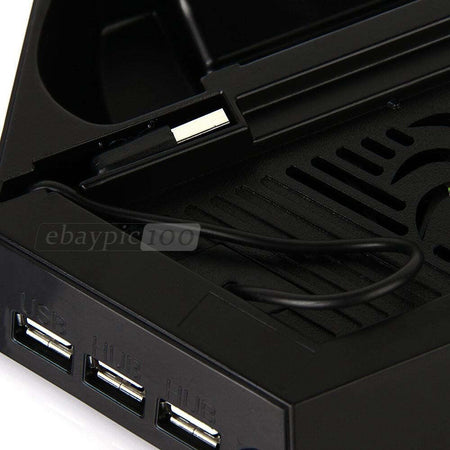 BASE DI RICARICA DOPPIA CON VENTOLA PER PS4 CONSOLE CONTROLLER JOYPAD HUB USB Videogiochi/PlayStation 4/Accessori/Batterie e caricabatterie/Caricabatterie Trade Shop italia - Napoli, Commerciovirtuoso.it