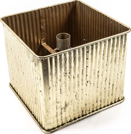 Base in metallo per albero di Natale grande color Oro da 28 cm Casa e cucina/Decorazioni per interni/Addobbi e decorazioni per ricorrenze/Decorazioni natalizie/Basi e supporti per alberi di Natale MagiediNatale.it - Altamura, Commerciovirtuoso.it