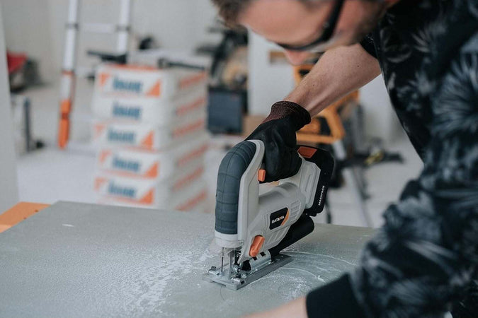 Batavia-Seghetto-Alternativo-A-Batteria-18v(Escl.caricabatteria)