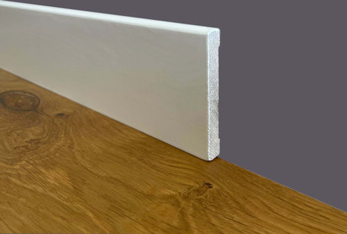 Battiscopa PREMIUM in legno MASSELLO squadrato 70x10 laccato bianco liscio (prezzo al metro) Fai da te/Prodotti per la costruzione/Materiali da costruzione/Pavimenti/Materiali per pavimenti/Battiscopa Eternal Parquet - Ariano Irpino, Commerciovirtuoso.it