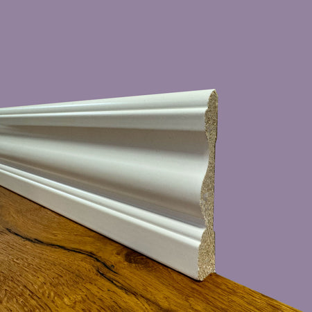 100ml di Mostrine e Battiscopa PREMIUM in legno MASSELLO mod. VITTORIANO 91x15 laccato bianco liscio
