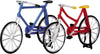 Biciclette con Cavalletto, accessorio villaggio di Natale in Plastica, set 2 pezzi Casa e cucina/Decorazioni per interni/Addobbi e decorazioni per ricorrenze/Decorazioni natalizie/Oggettistica MagiediNatale.it - Altamura, Commerciovirtuoso.it