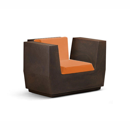 Poltrona "Big-Cut" struttura in polietilene con cuscino per esterno