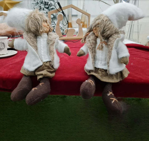 Bimbi con cappello in lana e pelliccia decorazione natalizia in tessuto h 25 cm Casa e cucina/Decorazioni per interni/Addobbi e decorazioni per ricorrenze/Decorazioni natalizie/Schiaccianoci MagiediNatale.it - Altamura, Commerciovirtuoso.it