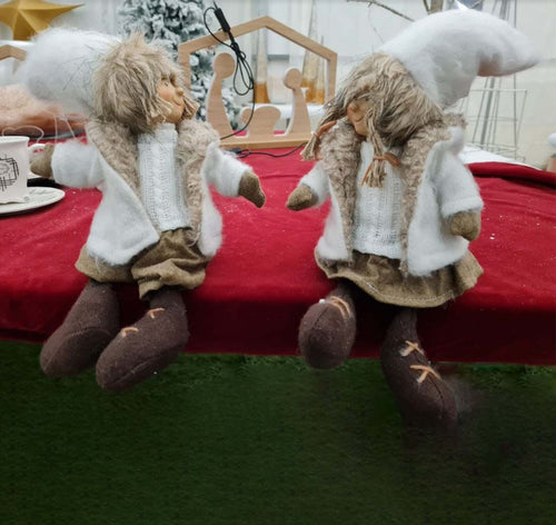 Bimbi con cappello in lana e pelliccia decorazione natalizia in tessuto h 25 cm Casa e cucina/Decorazioni per interni/Addobbi e decorazioni per ricorrenze/Decorazioni natalizie/Schiaccianoci MagiediNatale.it - Altamura, Commerciovirtuoso.it