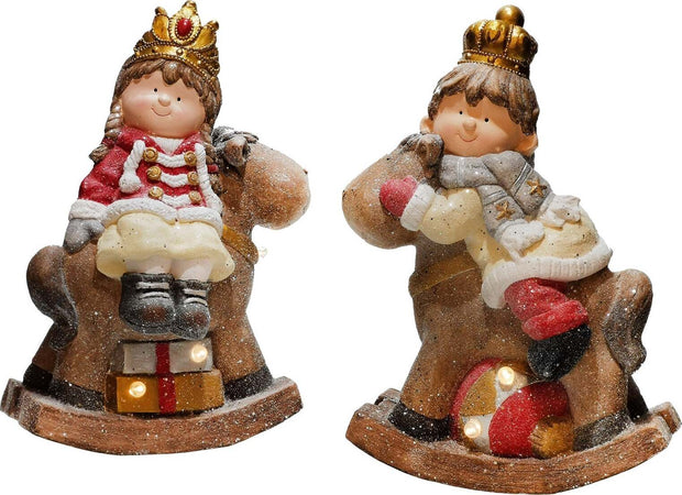 Bimbo e bimba su renna h 53 cm decorazione natalizia in poli resina con led Casa e cucina/Decorazioni per interni/Addobbi e decorazioni per ricorrenze/Decorazioni natalizie/Schiaccianoci MagiediNatale.it - Altamura, Commerciovirtuoso.it