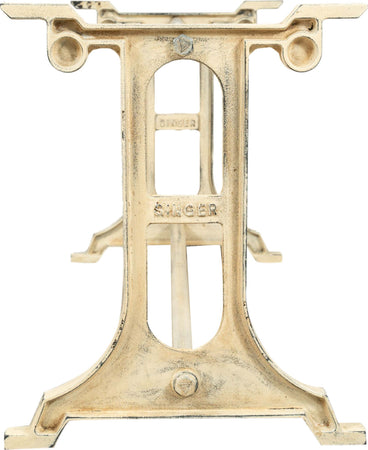 Biscottini-Base-tavolo-in-ghisa-finitura-anticata