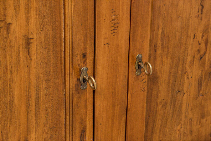 Biscottini-Credenza-Country-in-legno-massello-di-tiglio-finitura-noce-L110xPR45xH103-cm.-Made-in-Italy