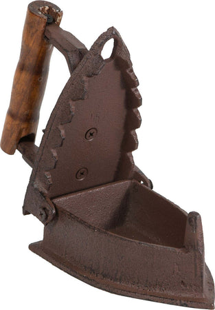 Biscottini-Ferro-da-stiro-in-ghisa-finitura-ruggine-anticata-L14,5xPR9xH13-cm