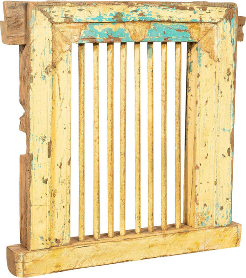 Biscottini-Finestra-finestrina-grata-in-legno-massello-e-in-ferro-antica-e-vecchia-medievale-con-telaio-da-interno-o-da-esterno