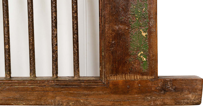 Biscottini-Finestra-finestrina-grata-in-legno-massello-e-in-ferro-antica-e-vecchia-medievale-con-telaio-da-interno-o-da-esterno