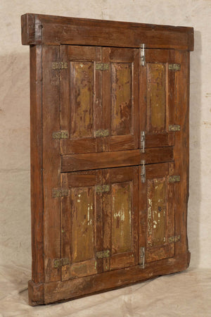 Biscottini-Finestra-finestrina-grata-porta-in-legno-massello-e-in-ferro-antica-e-vecchia-con-telaio-da-interno-o-da-esterno