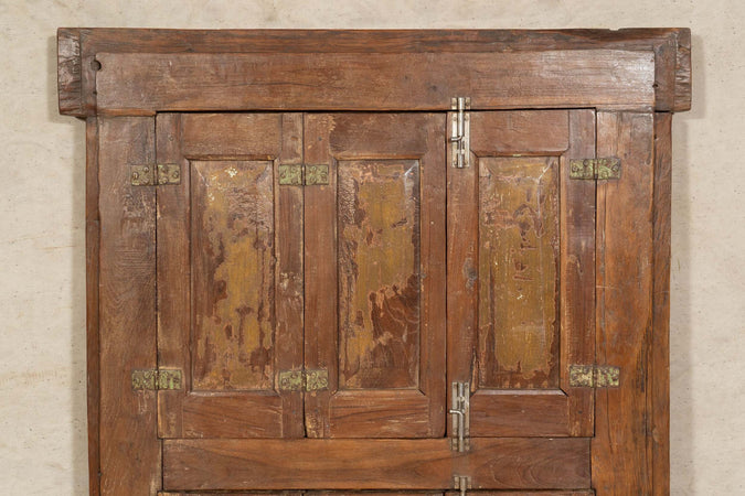 Biscottini-Finestra-finestrina-grata-porta-in-legno-massello-e-in-ferro-antica-e-vecchia-con-telaio-da-interno-o-da-esterno