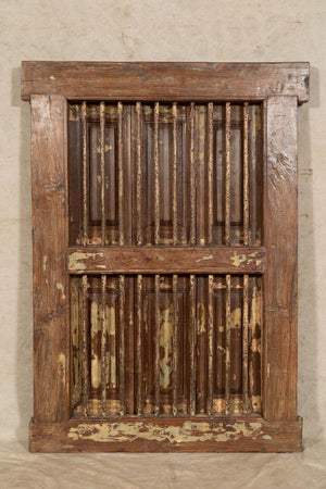 Biscottini-Finestra-finestrina-grata-porta-in-legno-massello-e-in-ferro-antica-e-vecchia-con-telaio-da-interno-o-da-esterno