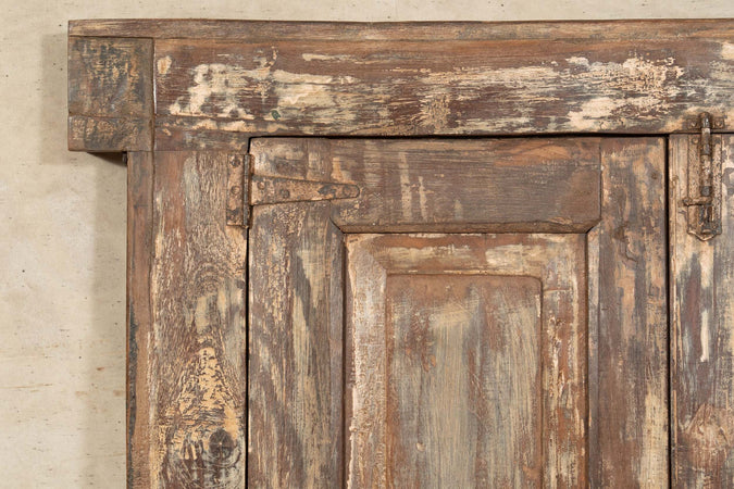 Biscottini-Finestra-finestrina-grata-porta-in-legno-massello-e-in-ferro-antica-e-vecchia-con-telaio-da-interno-o-da-esterno