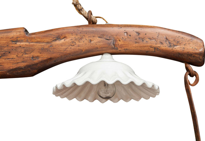 Biscottini-Giogo-lampadario-in-legno-massello-di-tiglio-finitura-noce.-Made-in-Italy