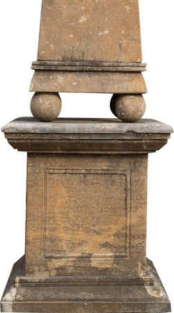 Biscottini-Obelisco-in-Pietra-L57xPR57xH215-cm