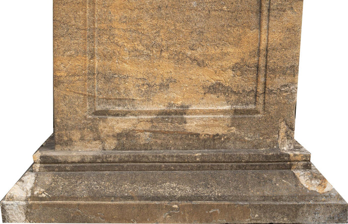 Biscottini-Obelisco-in-Pietra-L57xPR57xH215-cm
