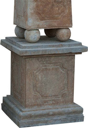 Biscottini-Obelisco-in-pietra-L65xPR65xH300-cm