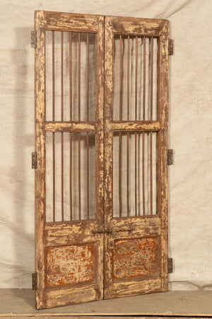 Biscottini-Porta-portone-in-legno-massello-e-ferro-da-interno-o-da-esterno-vecchia-e-antica-medievale-scorrevole