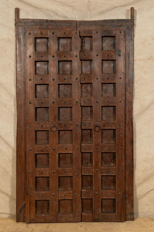 Biscottini-Porta-portone-in-legno-massello-e-ferro-da-interno-o-da-esterno-vecchia-e-antica-medievale-scorrevole