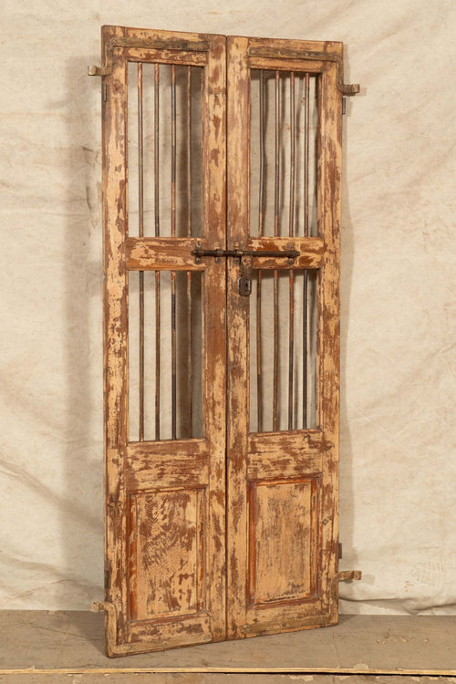 Biscottini-Porta-portone-in-legno-massello-e-ferro-da-interno-o-da-esterno-vecchia-e-antica-medievale-scorrevole