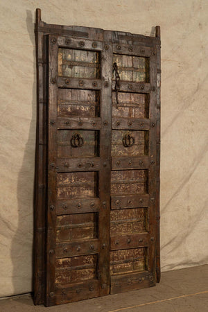 Biscottini-Porta-portone-in-legno-massello-e-ferro-da-interno-o-da-esterno-vecchia-e-antica-medievale-scorrevole