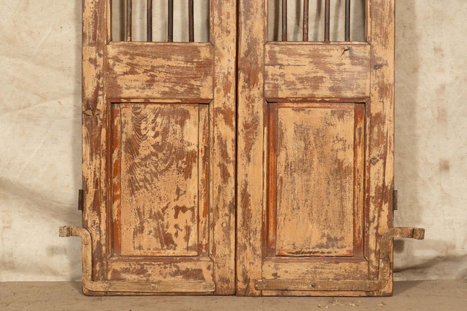Biscottini-Porta-portone-in-legno-massello-e-ferro-da-interno-o-da-esterno-vecchia-e-antica-medievale-scorrevole