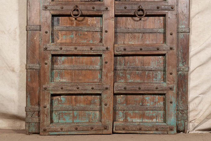 Biscottini-Porta-portone-in-legno-massello-e-ferro-da-interno-o-da-esterno-vecchia-e-antica-medievale-scorrevole