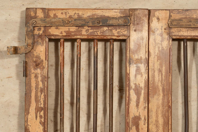 Biscottini-Porta-portone-in-legno-massello-e-ferro-da-interno-o-da-esterno-vecchia-e-antica-medievale-scorrevole