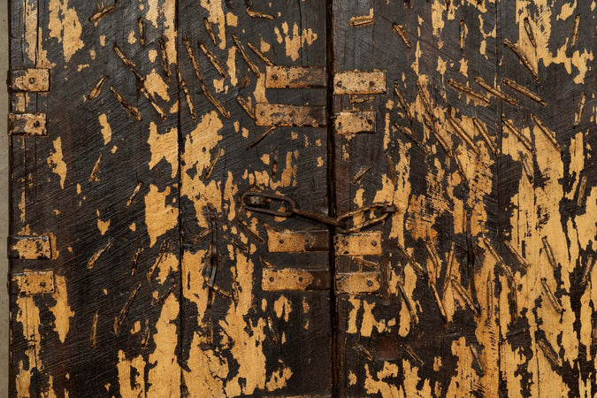 Biscottini-Porta-portone-in-legno-massello-e-ferro-da-interno-o-da-esterno-vecchia-e-antica-medievale-scorrevole