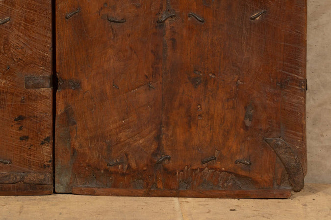 Biscottini-Porta-portone-in-legno-massello-e-ferro-da-interno-o-da-esterno-vecchia-e-antica-medievale-scorrevole