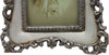 Biscottini-Portafoto-da-appoggio-verticale/orizzontale-in-resina-finitura-argento-e-bianca-anticata-L19,5xPR3xH24-cm