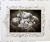 Biscottini-Portafoto-da-appoggio-verticale/orizzontale-in-resina-finitura-bianca-anticata-L31xPR2xH26-cm